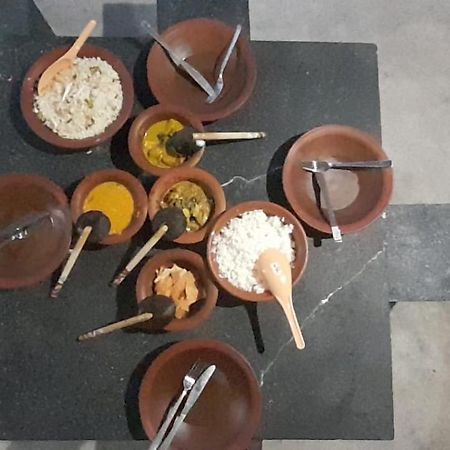 Sura Homestay Kandy Esterno foto