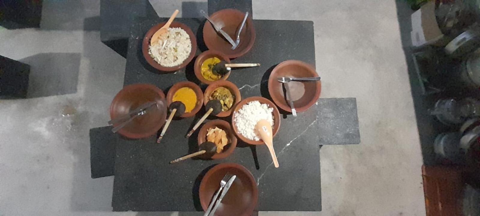 Sura Homestay Kandy Esterno foto