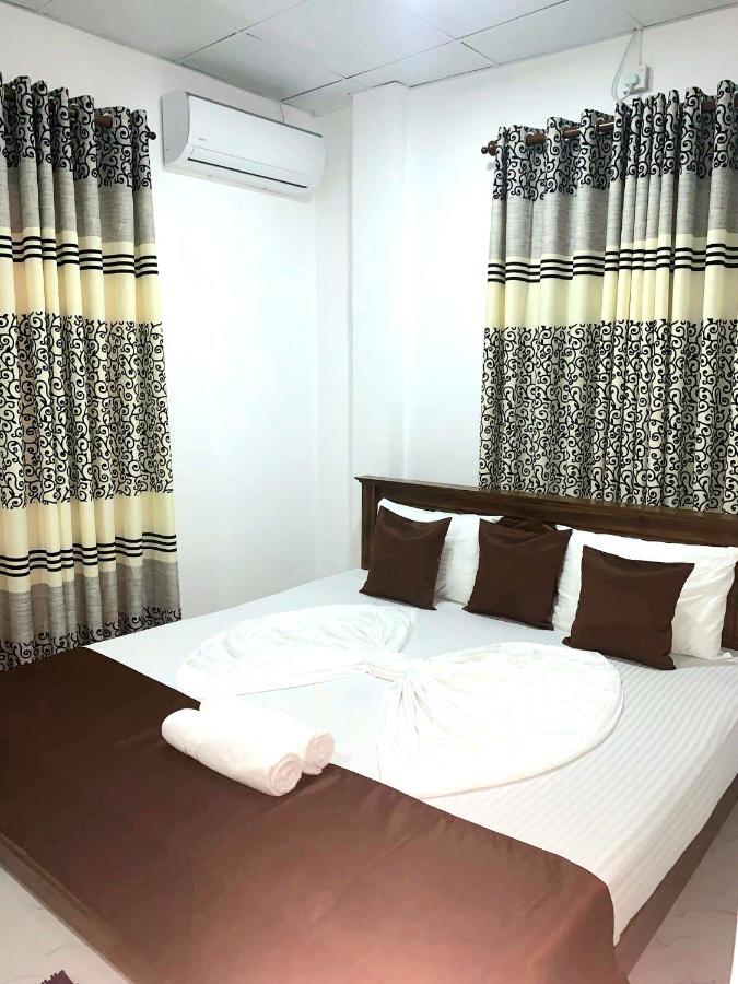 Sura Homestay Kandy Esterno foto