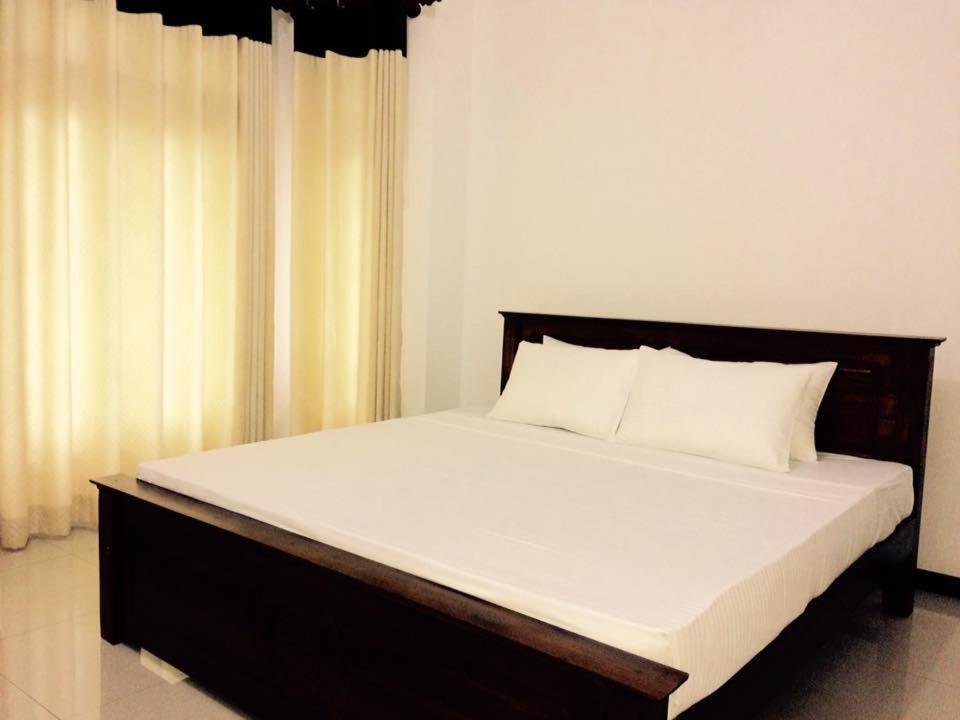 Sura Homestay Kandy Esterno foto