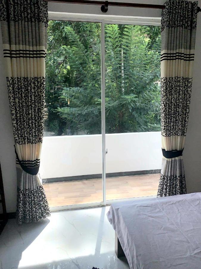 Sura Homestay Kandy Esterno foto
